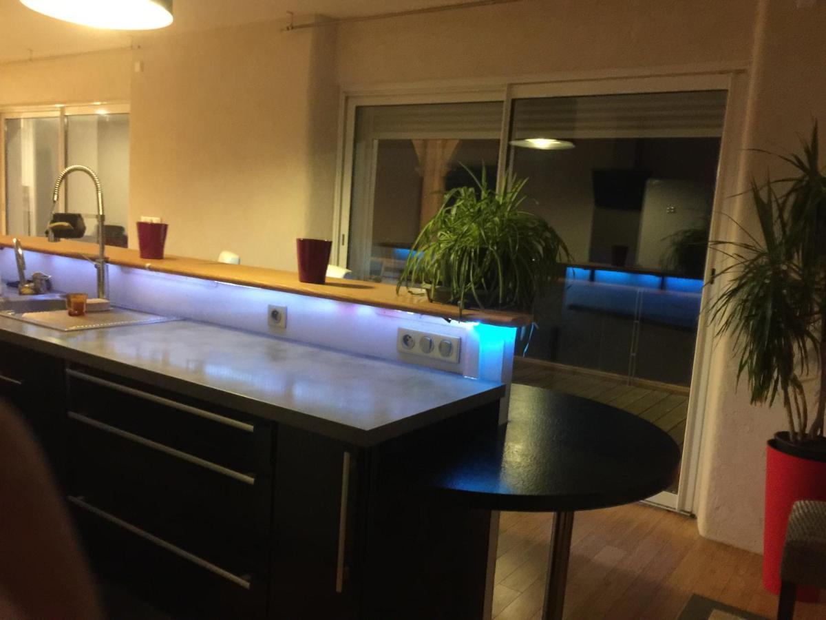 La Decouverte, Jacuzzi, Sauna, Et Terrasse Avec Vue Sur Lac A La Campagne Entre Toulouse Et Auch Catonvielle Eksteriør bilde